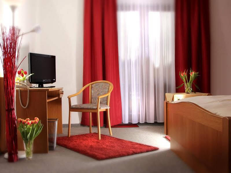 Hotel Bartholomaeus Zeitlarn Dış mekan fotoğraf